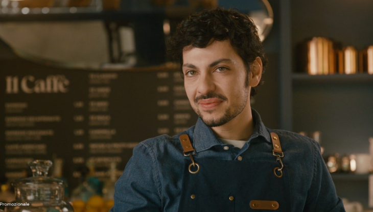 Un'immagine dal nuovo spot "Il Caffè" di Crédit Agricole