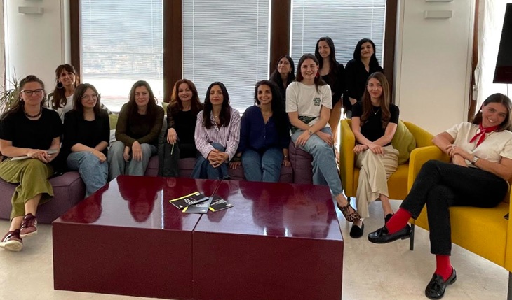 Il team femminile di Digitalmakers