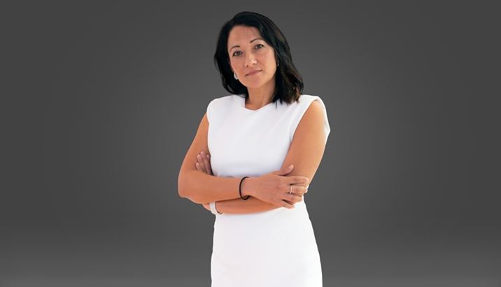 Laura_Martini_grey.jpg