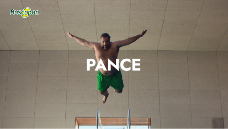 Un'immagine dal nuovo spot "Buscopan per Tutte le Pance"