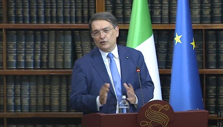 Un momento dell'esposizione del rapporto al Senato da parte del presidente di Agcom Lasorella
