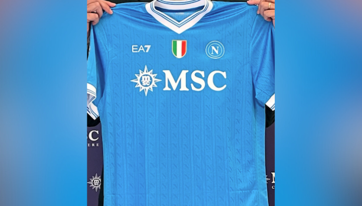 La nuova maglia del Napoli con il logo MSC Crociere