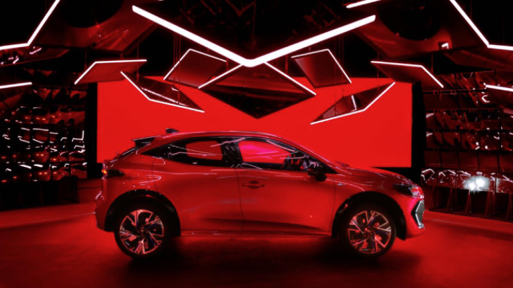 Un'immagine del nuovo spot per Renault Clio