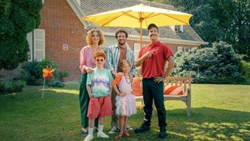 Un'immagine dello spot di Sector Alarm