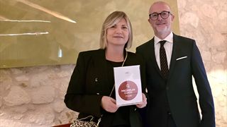 Monica Carlotto, General Manager de La Barchessa di Villa Pisani, e Michele Borin, Direttore Operativo di WMRH