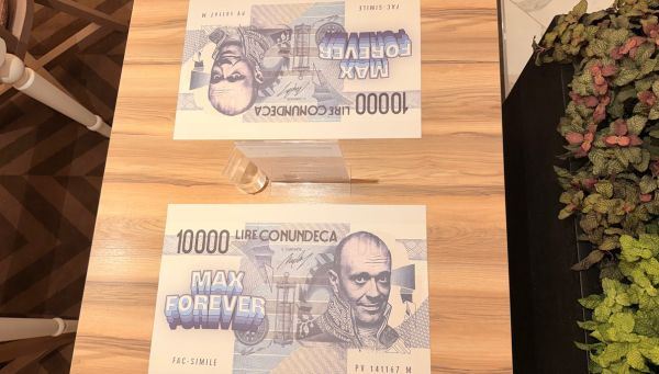 Costa Toscana: una personalizzazione a tema Max Pezzali 