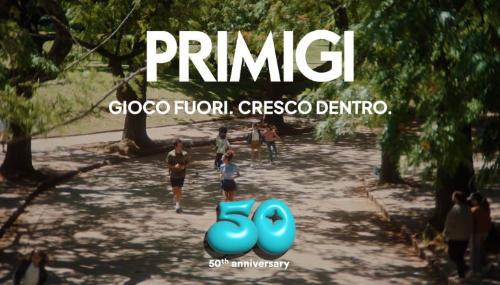 Un'immagine della nuova campagna Primigi "Gioco Fuori. Cresco Dentro."