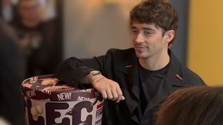 Leclerc durante la conferenza stampa