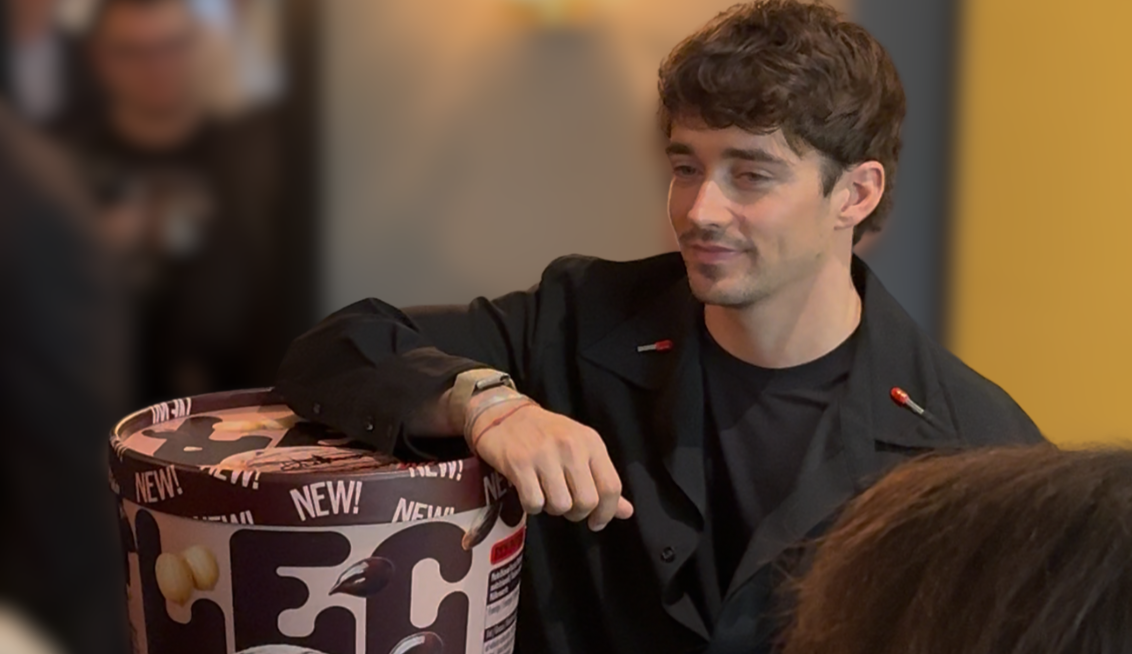 Leclerc durante la conferenza stampa