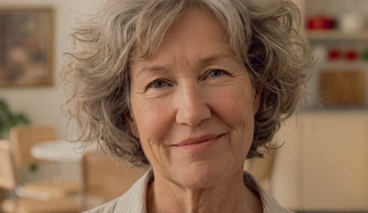 Un frame della nuova campagna Iliad