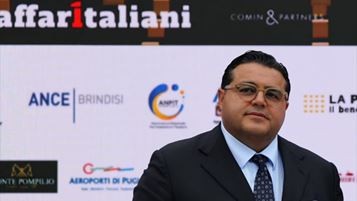 Marcello Antelmi sale al 100% di Uomini e Affari: nuovo assetto per Affaritaliani
