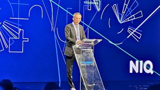 Enzo Frasio, AD di NielsenIQ Italia, sul palco de Linkontro 2026