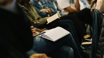 Foto di Sincerely Media su Unsplash