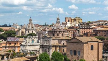 Credit foto: Mario Gomez (https://www.pexels.com/it-it/foto/citta-estate-esterno-cittadina-6328597/)