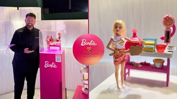 Vincenzo Capuano in un momento della presentazione del nuovo Barbie Pizza Playset